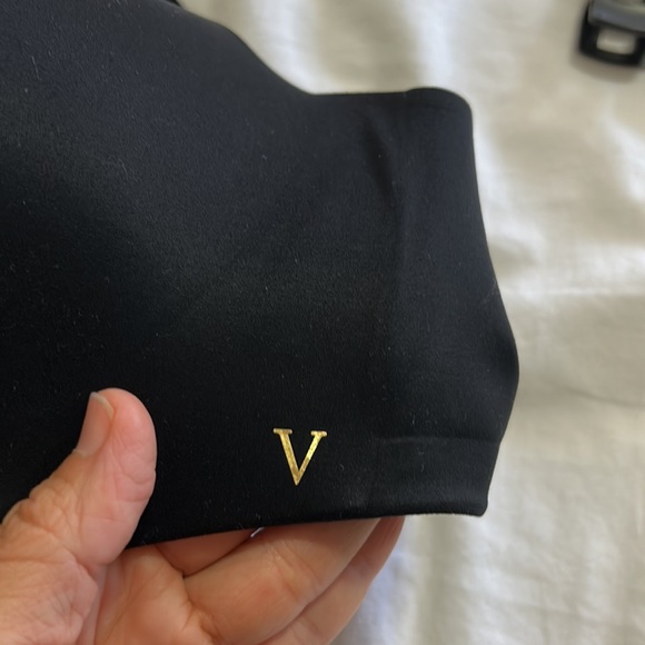 Victoria's Secret bra - Picture 2 of 3